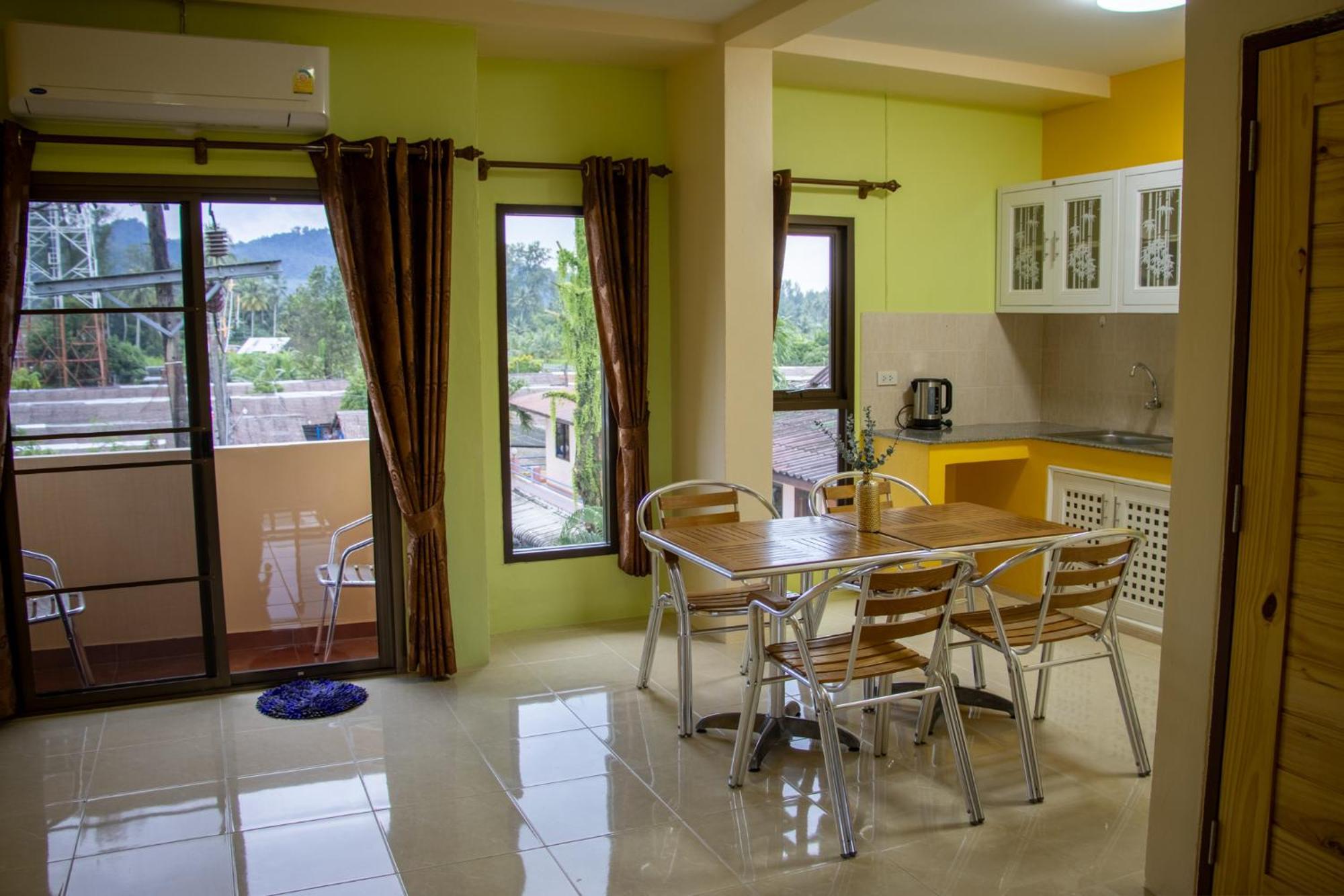 Thai Life Guesthouse Khaolak Khao Lak Exterior photo